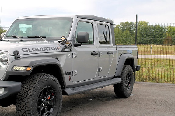 Jeep Gladiator 8 of 30