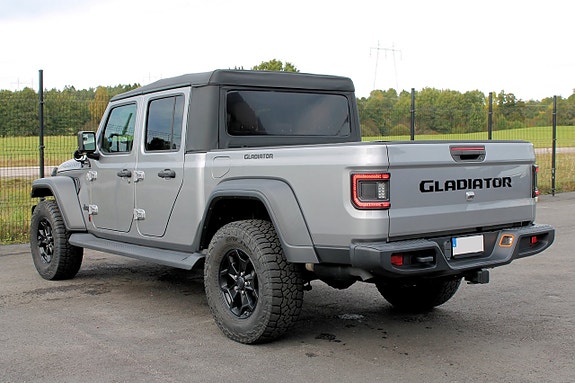 Jeep Gladiator 14 of 30