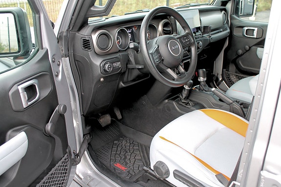 Jeep Gladiator 27 of 30