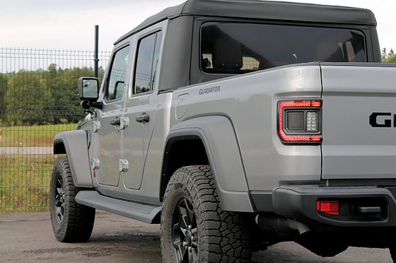 Jeep Gladiator 17 of 30