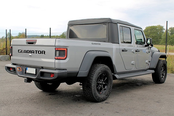Jeep Gladiator 21 of 30