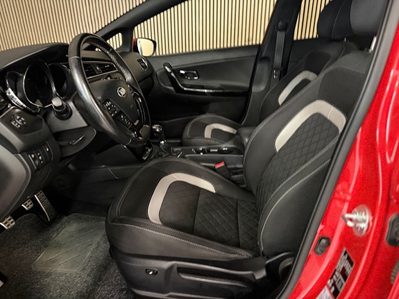 Kia Ceed 9 of 17