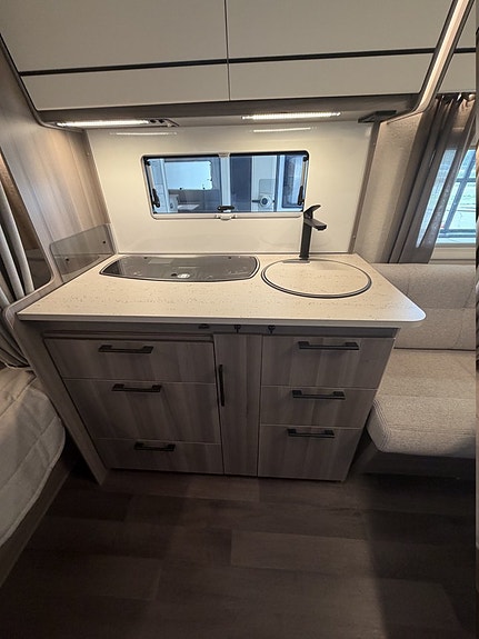 Kabe Estate 470 XL ks 4 of 9
