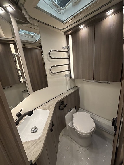 Kabe Estate 470 XL ks 9 of 9