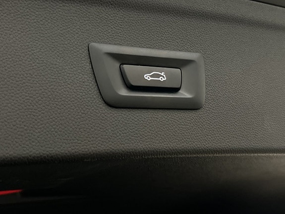 BMW iX 22 of 30