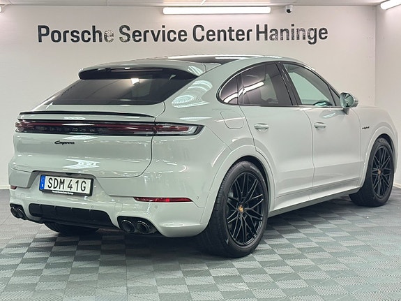 Porsche Cayenne Coupe 4 of 21
