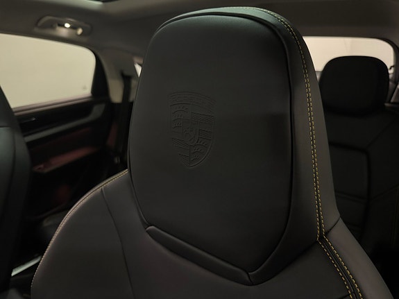 Porsche Cayenne Coupe 17 of 21