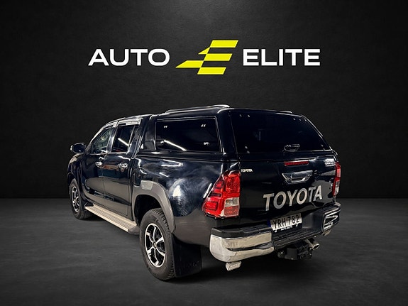 Toyota HiLux 3 of 21
