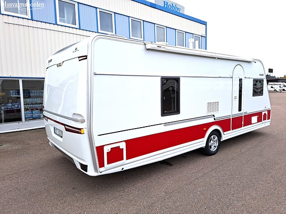 Kabe ROYAL 610 DXL KS Dubbelbädd, Ac, Förtält, Ugn 2 of 10