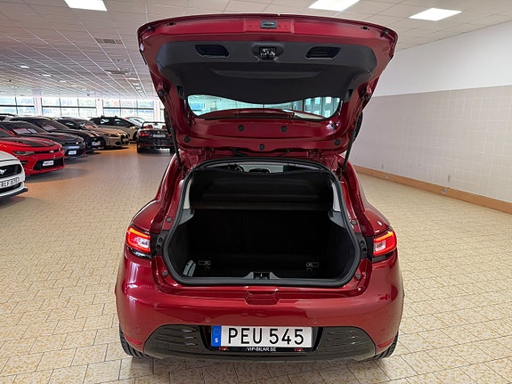 Renault Clio 11 of 26