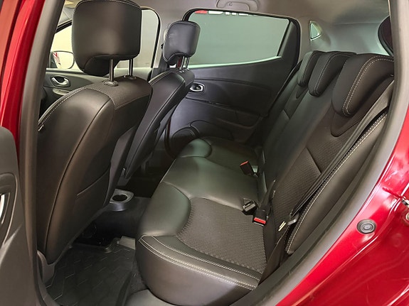 Renault Clio 15 of 26