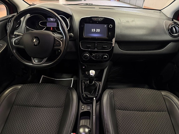Renault Clio 16 of 26