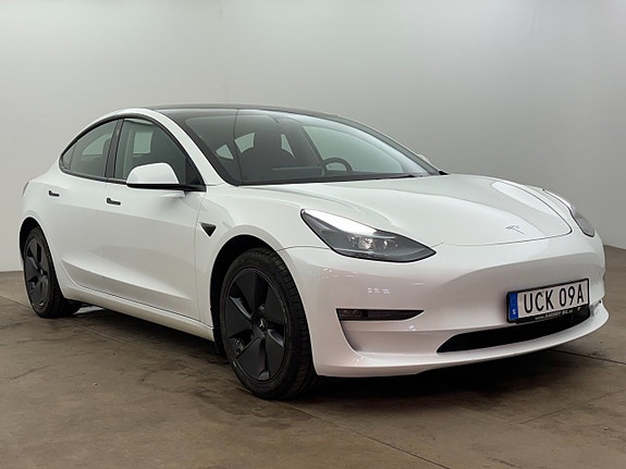Tesla Model 3 8 of 25