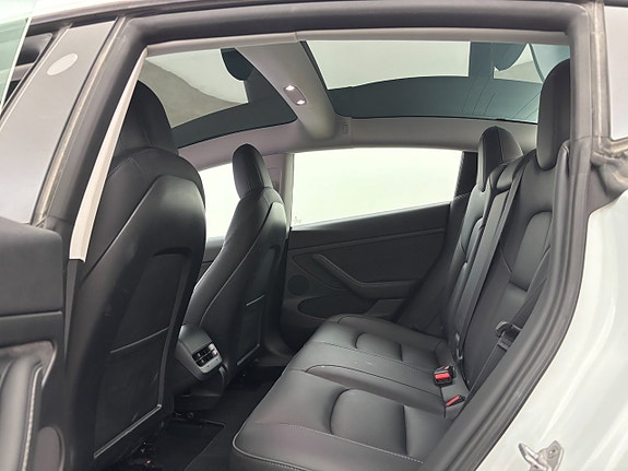 Tesla Model 3 12 of 25