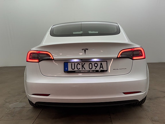 Tesla Model 3 5 of 25