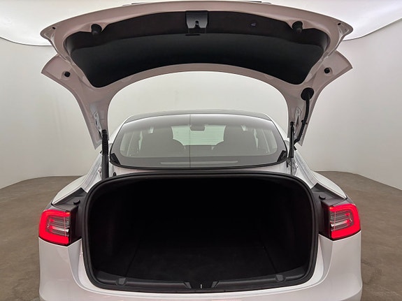 Tesla Model 3 10 of 25