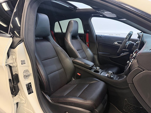 Mercedes-Benz CLA45 5 of 16