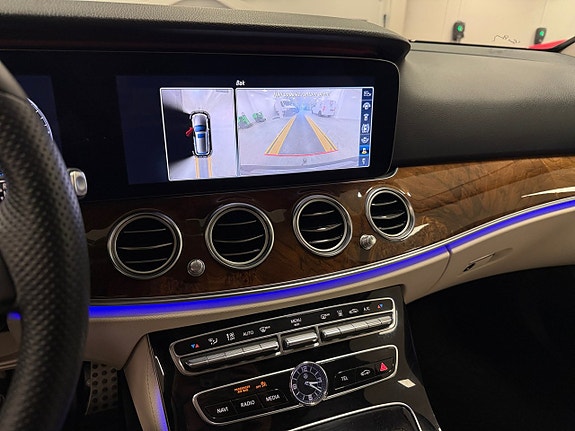 Mercedes-Benz E220 d 15 of 18