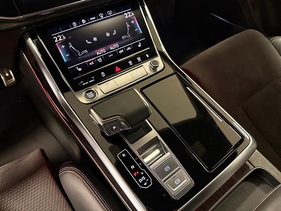 Audi Q8 15 of 22