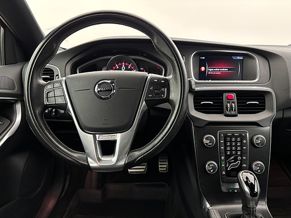 Volvo V40 19 of 23