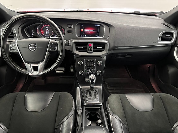 Volvo V40 18 of 23
