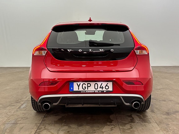 Volvo V40 5 of 23