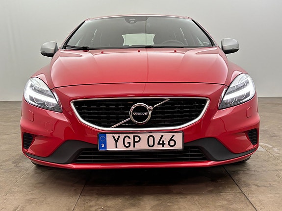 Volvo V40 9 of 23