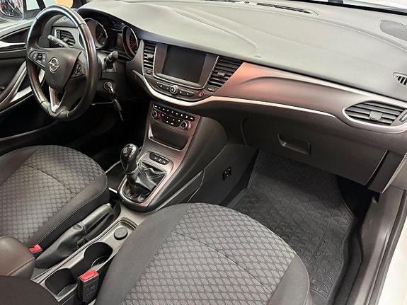 Opel Astra 17 of 24