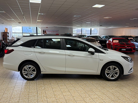 Opel Astra 8 of 24