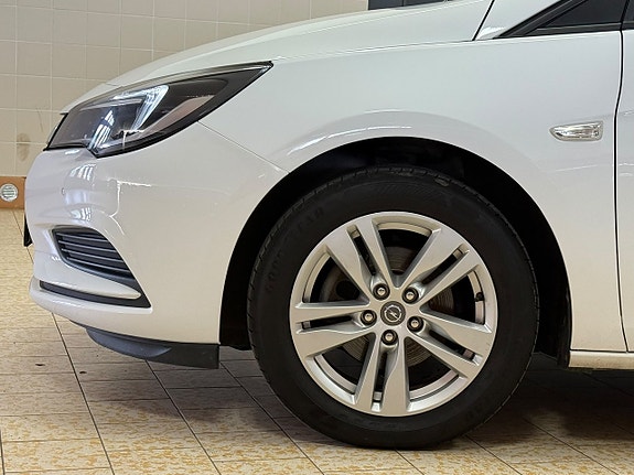Opel Astra 12 of 24