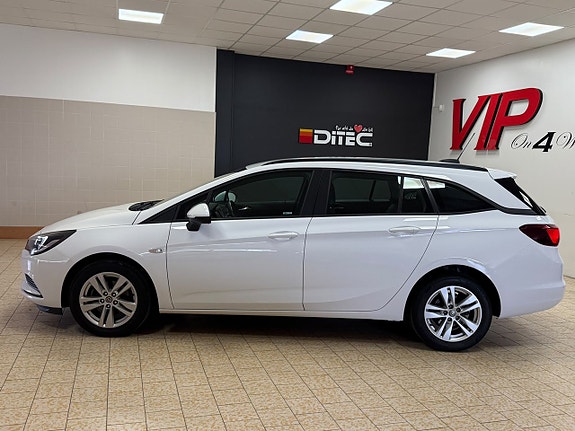 Opel Astra 4 of 24