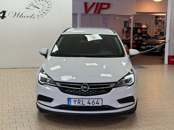 Opel Astra 10 of 24