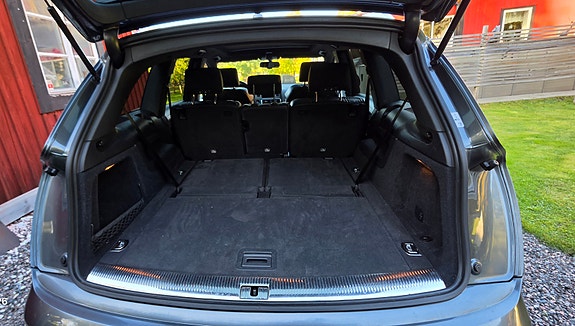 Audi Q7 4 of 7