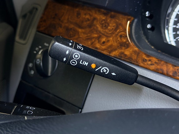 Mercedes-Benz Viano 22 of 22