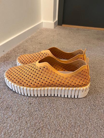 Product image 1 of 4