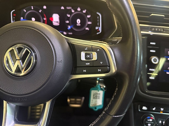Volkswagen Tiguan 12 of 27