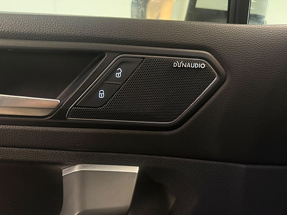 Volkswagen Tiguan 17 of 27