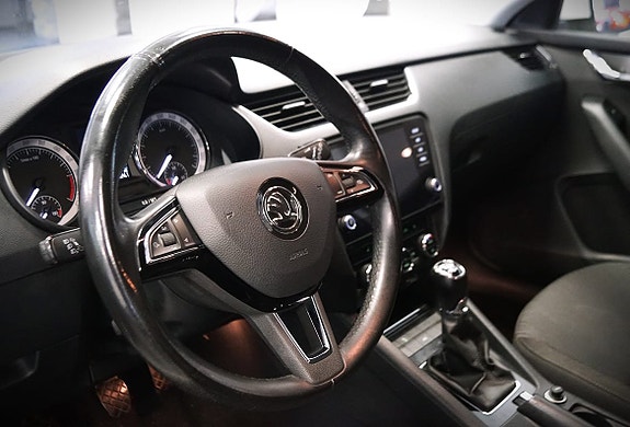 Skoda Octavia 8 of 18