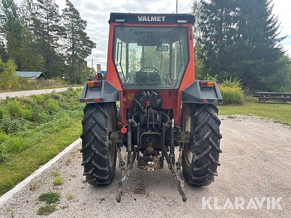 Traktor Valmet 405 med frontlastare 4 of 6