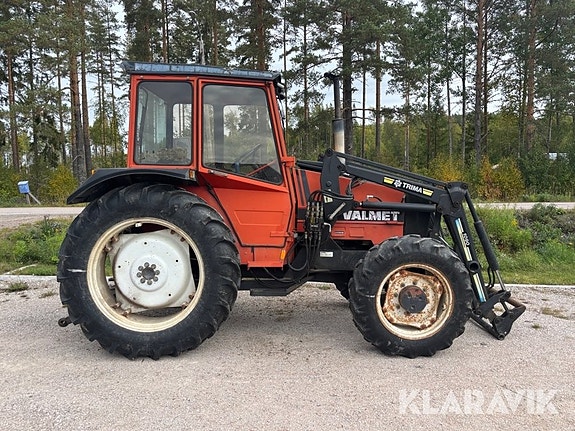 Traktor Valmet 405 med frontlastare 6 of 6