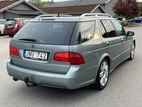 Saab 9-5 3 of 7