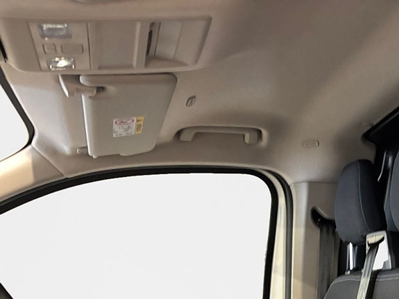 Volkswagen Transporter 8 of 15