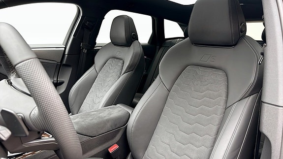 Audi A6 e-tron 10 of 17