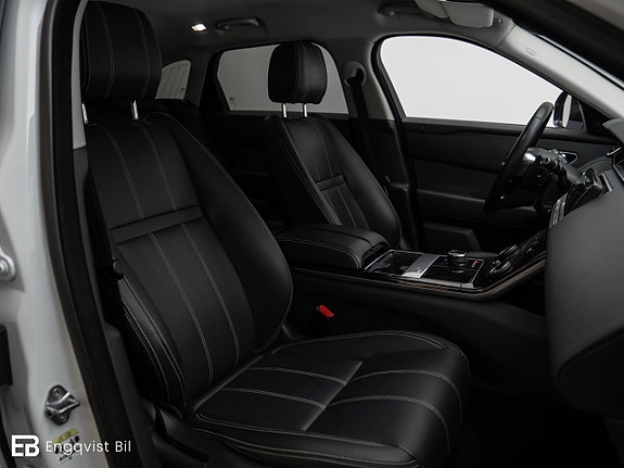 Land Rover Range Rover Velar 27 of 30