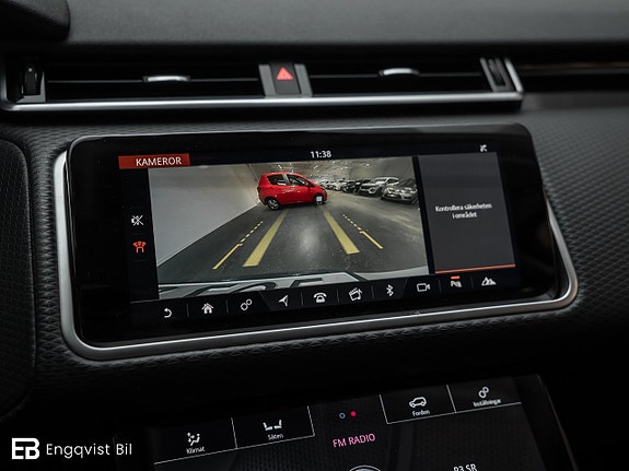 Land Rover Range Rover Velar 15 of 30