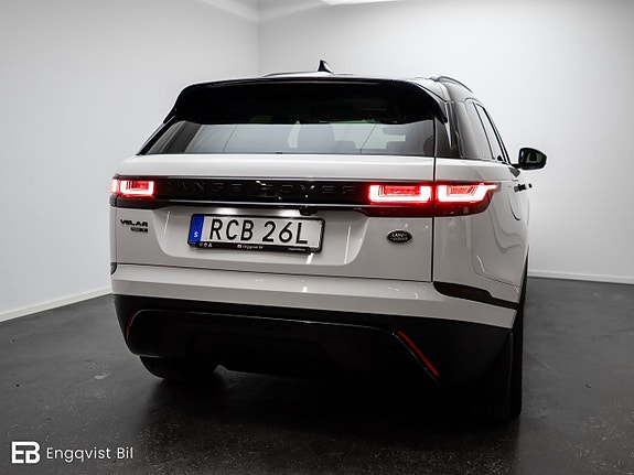 Land Rover Range Rover Velar 11 of 30