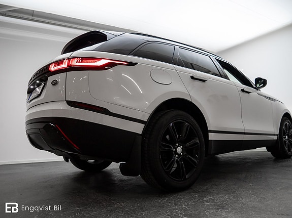 Land Rover Range Rover Velar 10 of 30