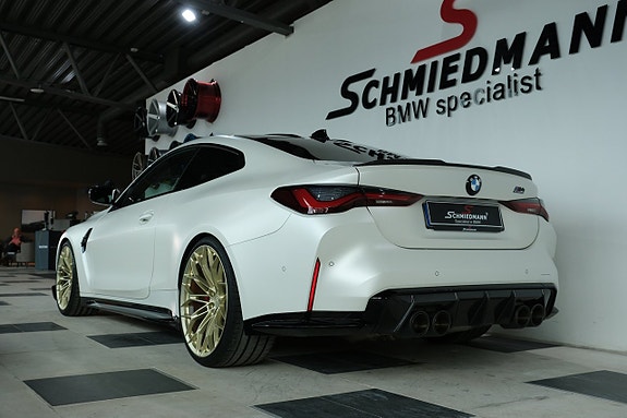 BMW M4 2 of 22