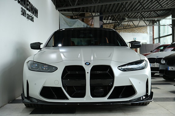 BMW M4 3 of 22