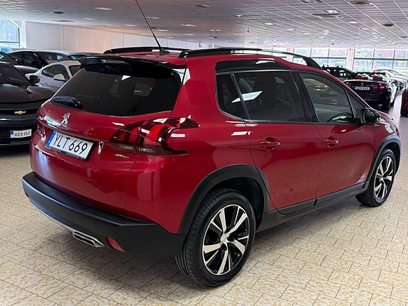 Peugeot 2008 7 of 27